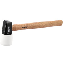 Молоток метало-гумовий YATO Ø= 65 мм x 125 мм, з дерев. ручкою, m= 1,3 кг, l= 400 мм [6/12]