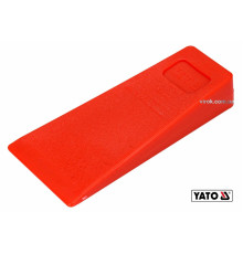 Клин для розколювання дерев пластиковий YATO : 136 x 65 x 25 мм, 95 г [50/100]