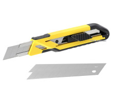 Ніж STANLEY "Comfort" з висувним лезом 18 мм, з відломними сегментами, 3 леза [Блістер]